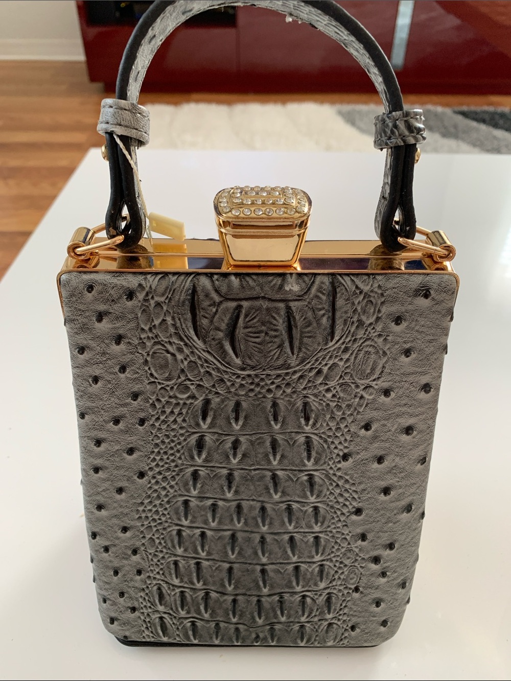 NWT Isabelle Vegan Grey Faux Croc Crossbody Bag with Gold Hardware Size OS